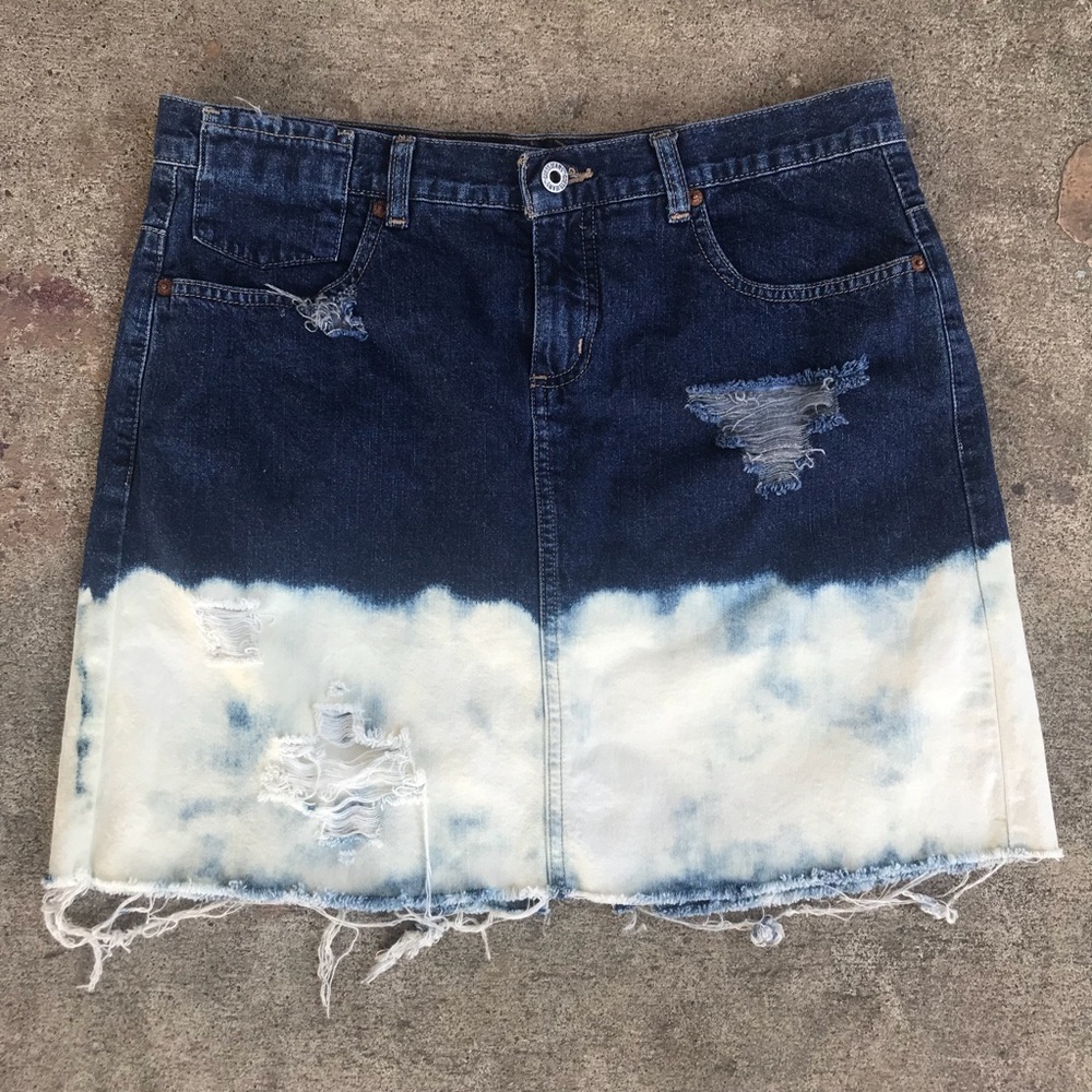 Women's GUESS Bleached/Distressed Denim Skirt